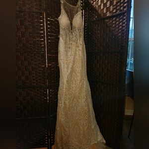 Boho wedding dress, size 6, being, lace